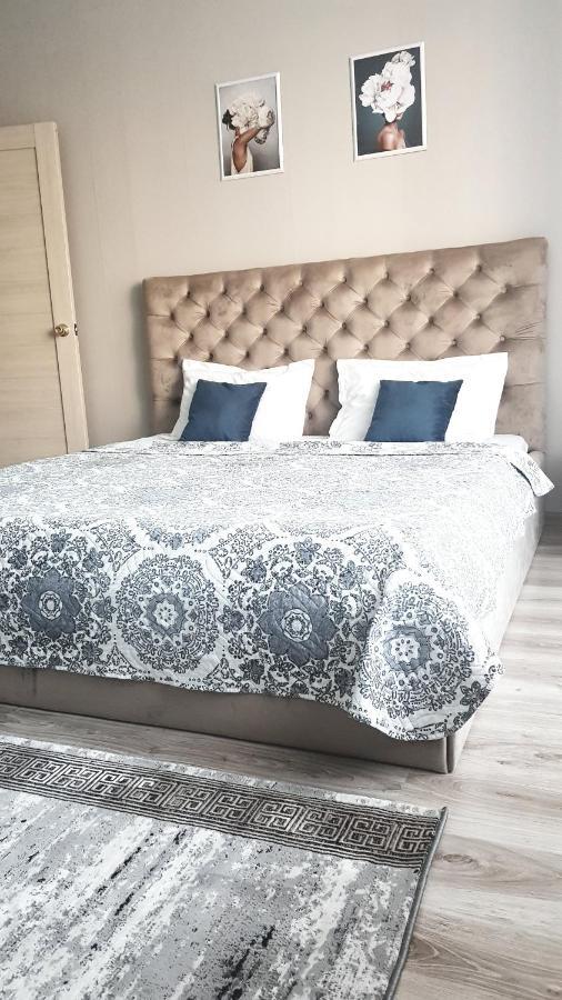 Трц Kostanay Plaza Apartman Kültér fotó